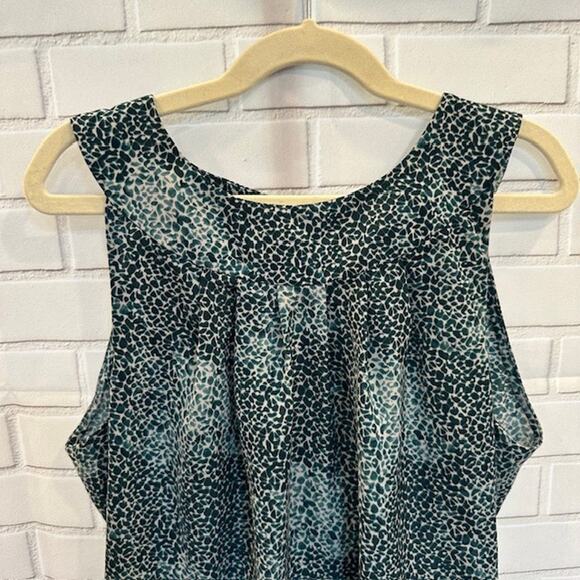 Banana Republic Top Blouse Size 0 Sleeveless Shirt Button Front Green & White - Picture 2 of 9